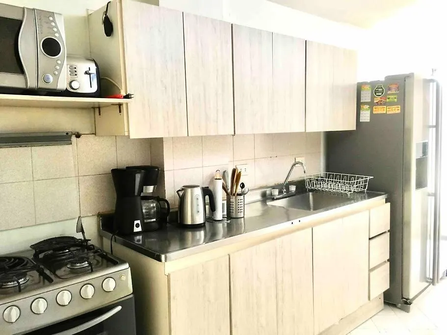 Apartamento De 4 Habitaciones Exito De Laureles Medellin 0*,