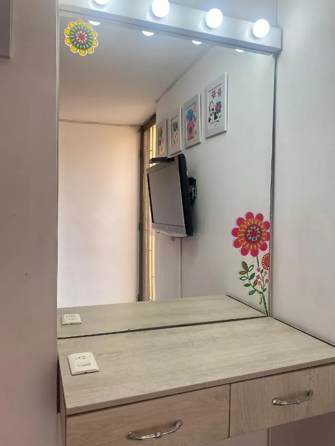 Apartamento De 4 Habitaciones Exito De Laureles Medellin 0*,  Colombia
